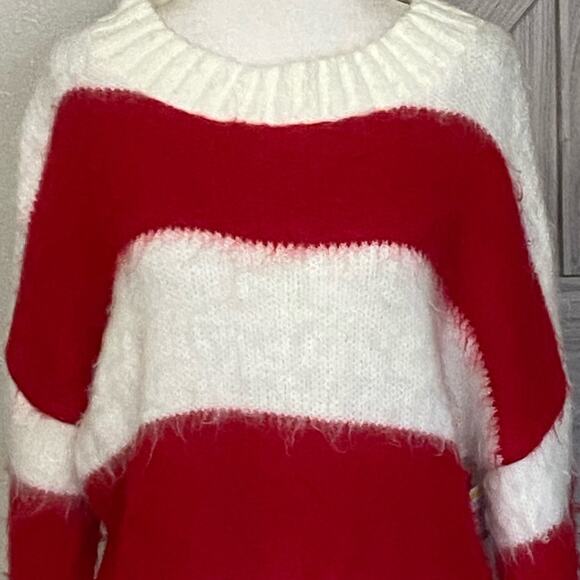 NWT BP Lead and white striped crewneck pull over fuzzy - Picture 2 of 4
